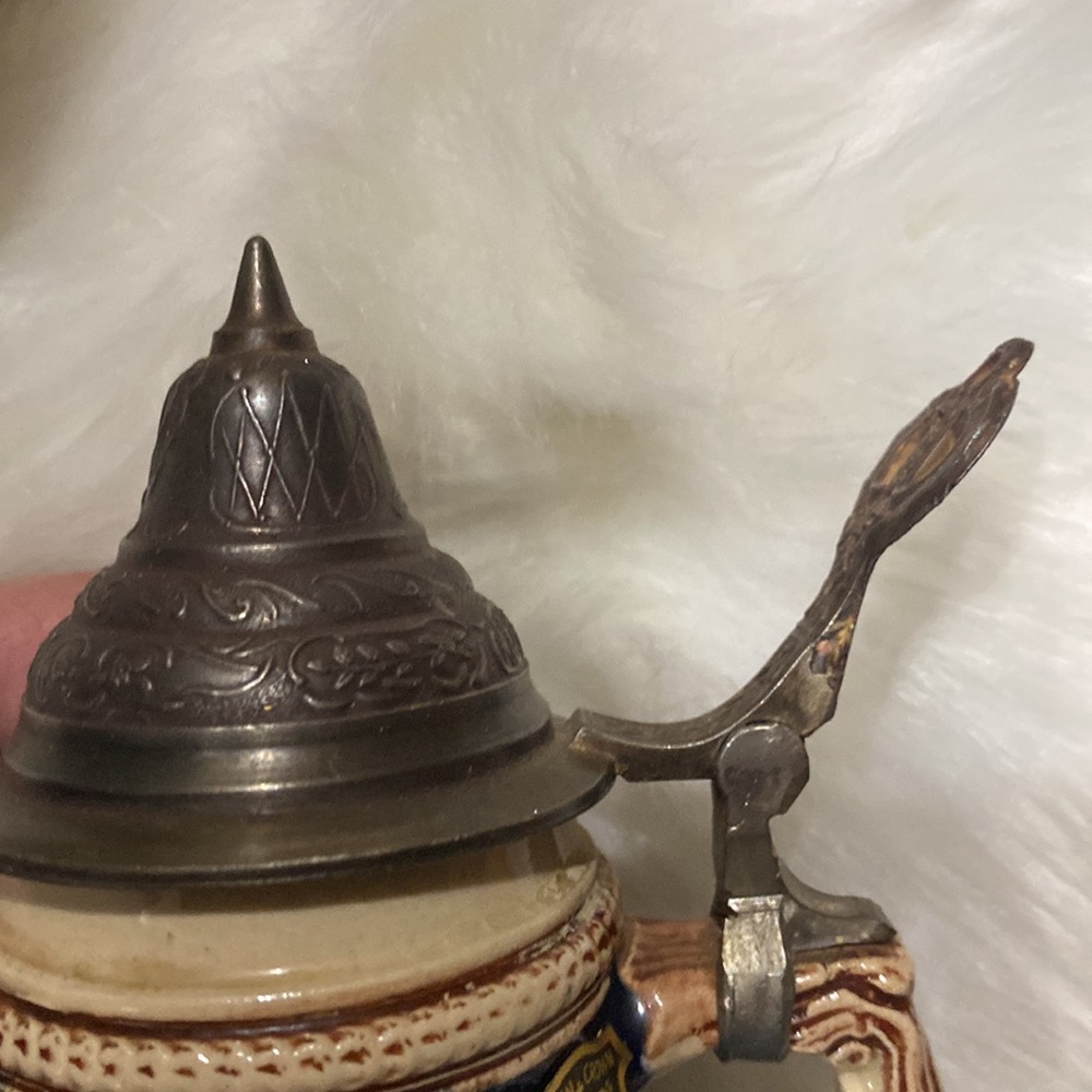 Steins - Picture 5 of 11